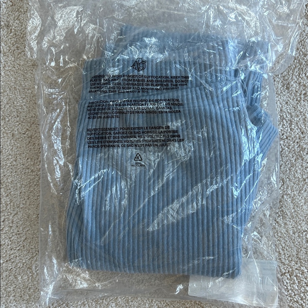 ALO Yoga Muse Sweatpants-NWT!! - Picture 7 of 10